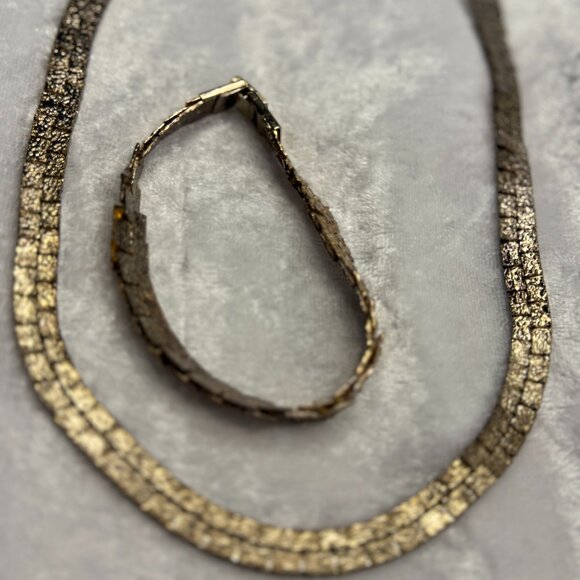 Vintage Gold-Tone Textured Necklace & Bracelet Set | Bold 80s Glam - Picture 1 of 5